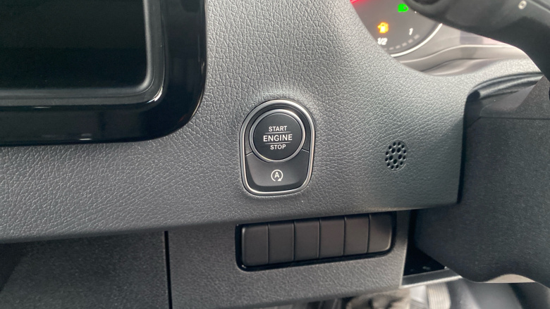 Mercedes-Benz Sprinter 317Cdi L2 Diesel Rwd 3.5t H2 Select Van 9G-Tronic